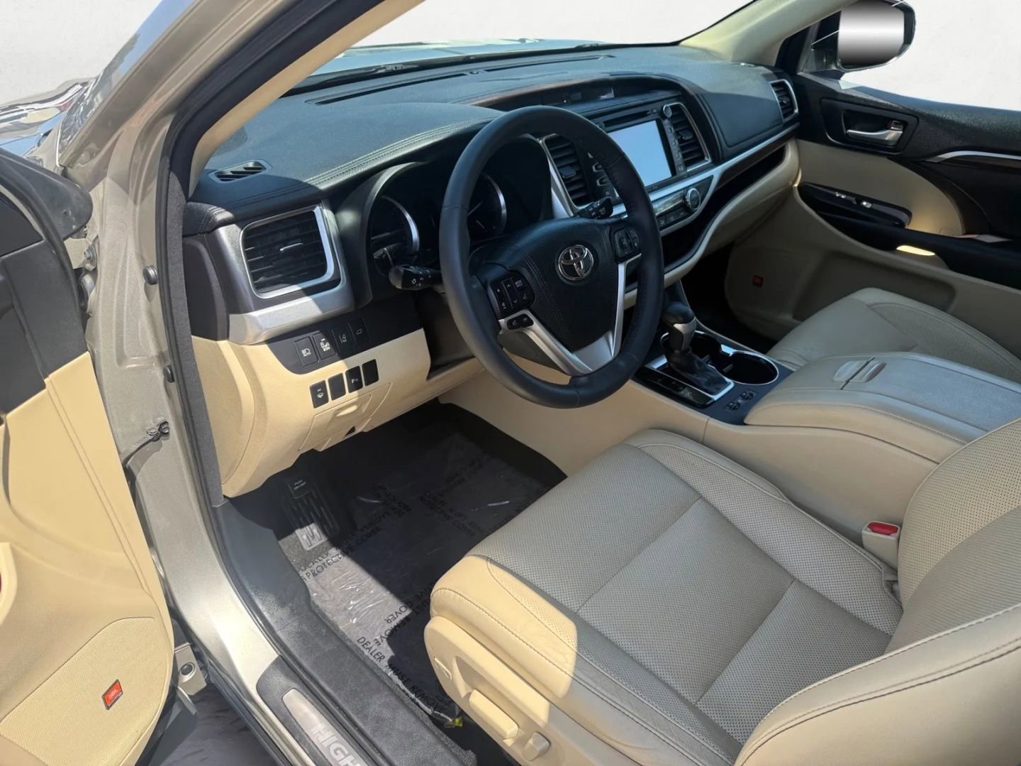 Used 2016 Toyota Highlander Limited image 15