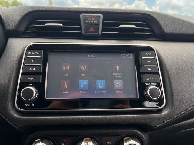 Used 2020 Nissan Versa S FWD image 22