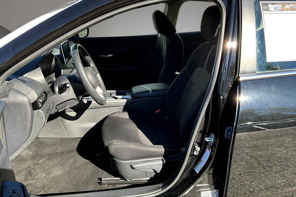 Certified 2023 Nissan Sentra SV FWD image 21