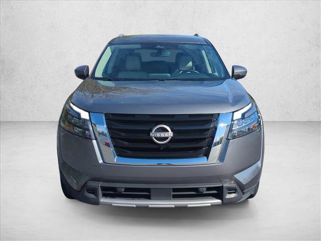 Used 2025 Nissan Pathfinder SL video 2