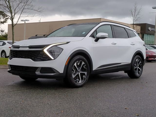 Used 2025 Kia Sportage EX w/ Premium Package image 2