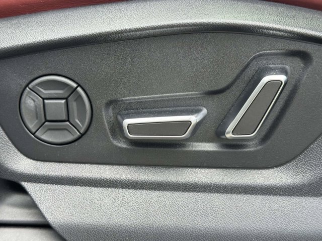 Used 2023 Audi SQ8 Premium Plus w/ Executive Package AWD/4WD image 29