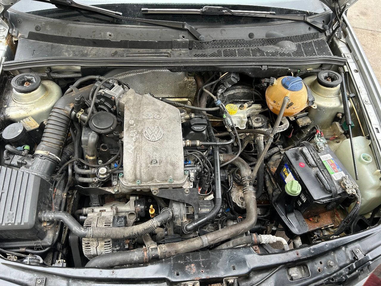 Used 2002 Volkswagen Cabrio GLX image 21