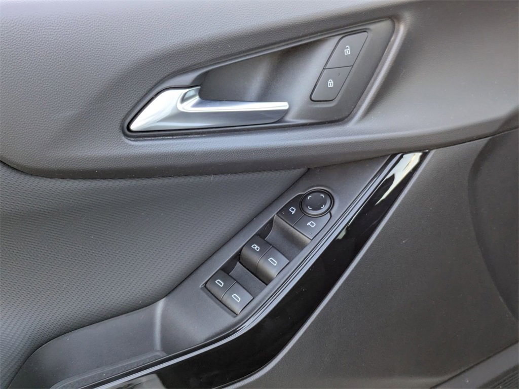 Used 2025 Chevrolet Equinox LT image 16