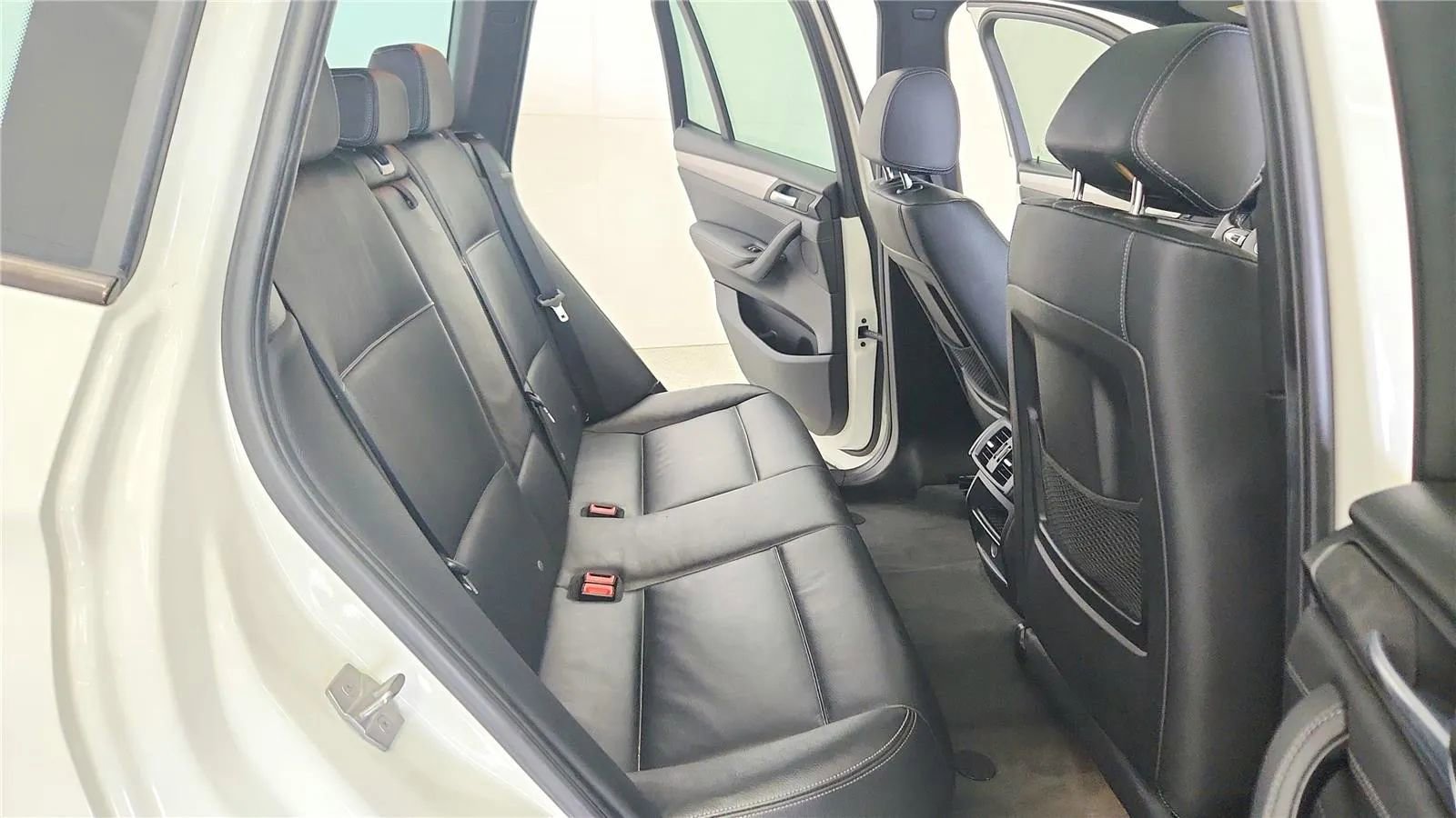 Used 2017 BMW X3 xDrive28i AWD/4WD image 37