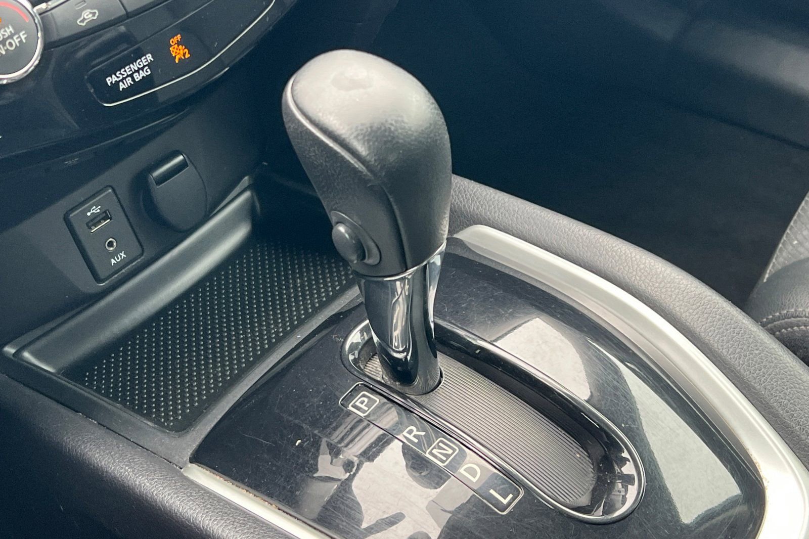 Used 2016 Nissan Rogue SL image 19