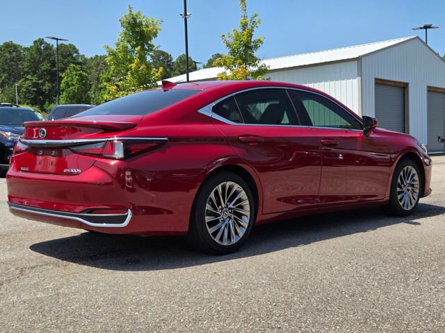 Used 2025 Lexus ES 300h w/ Technology Package FWD image 5