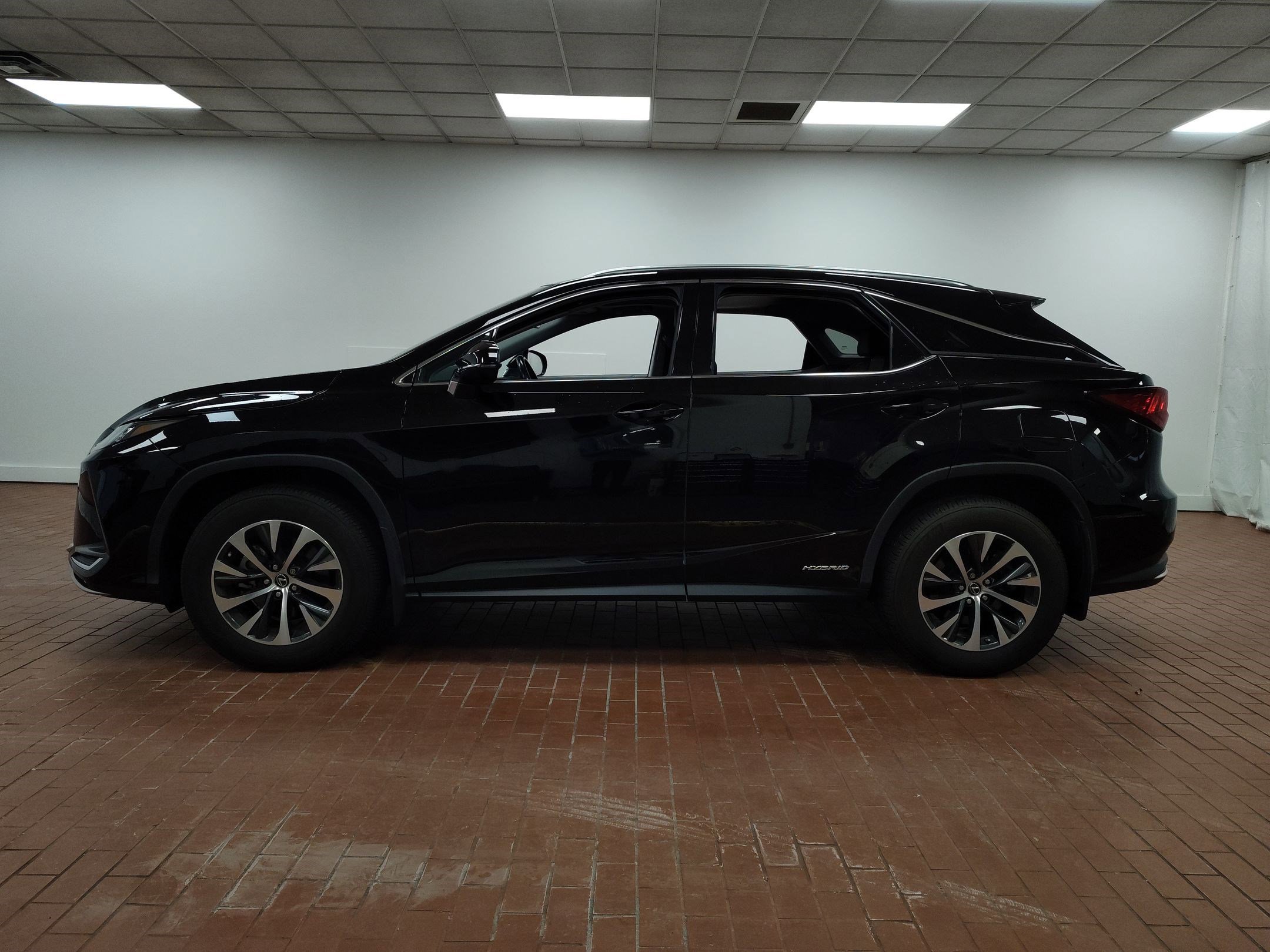 Used 2021 Lexus RX 450h AWD w/ Premium Package image 2