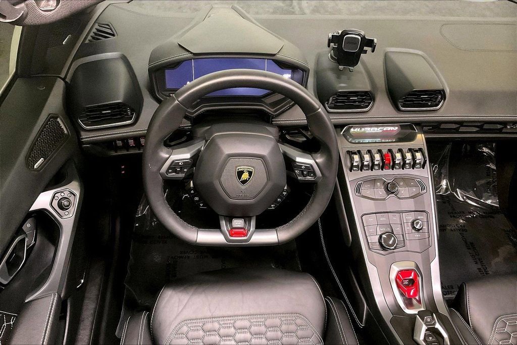 Used 2018 Lamborghini Huracan LP 580-2 image 7