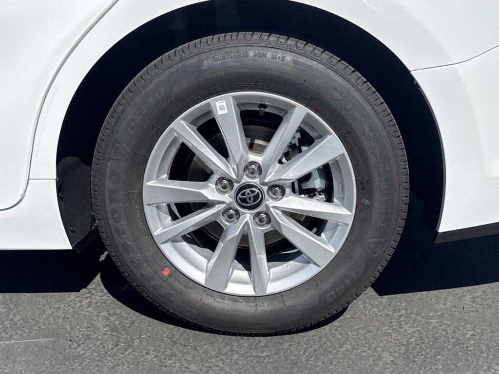 New 2026 Toyota Camry LE w/ Convenience Package FWD image 15
