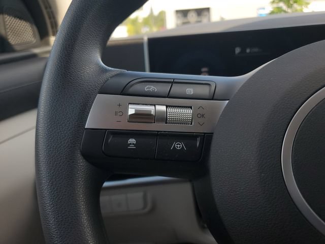 Used 2025 Hyundai Tucson SEL FWD image 24
