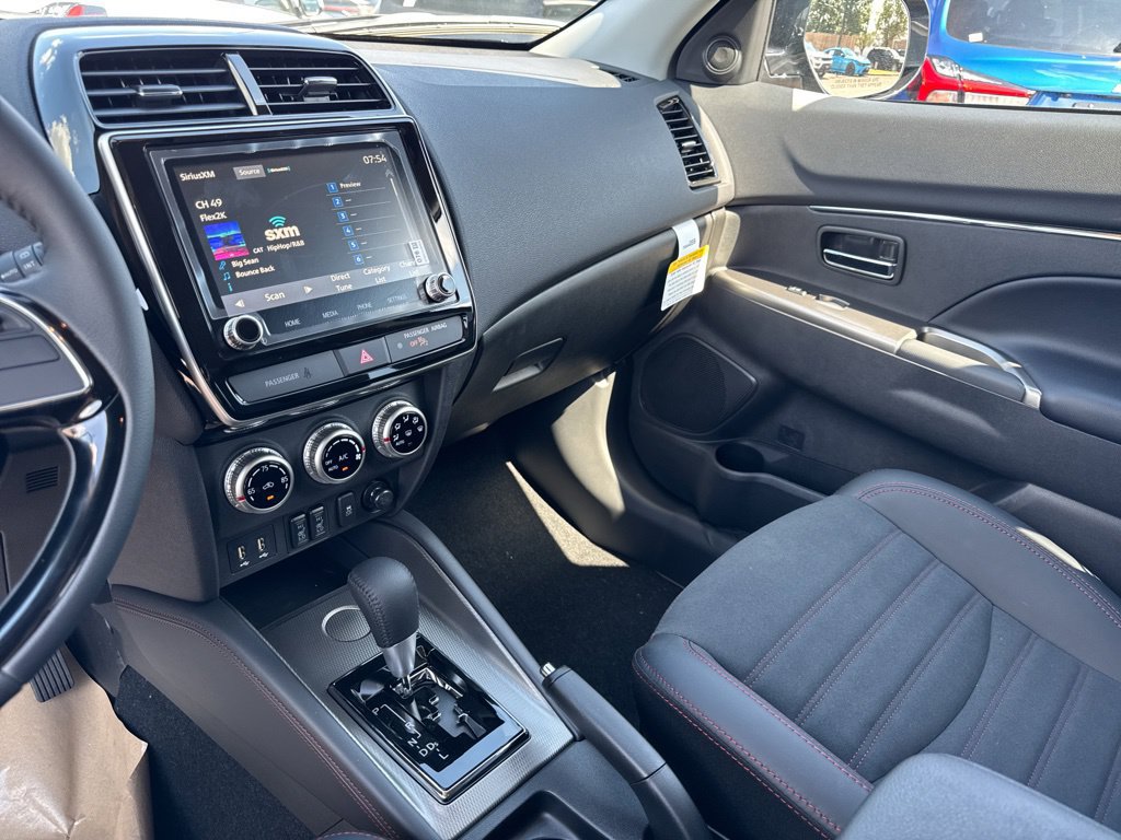 New 2027 Mitsubishi Outlander Sport SE FWD image 10