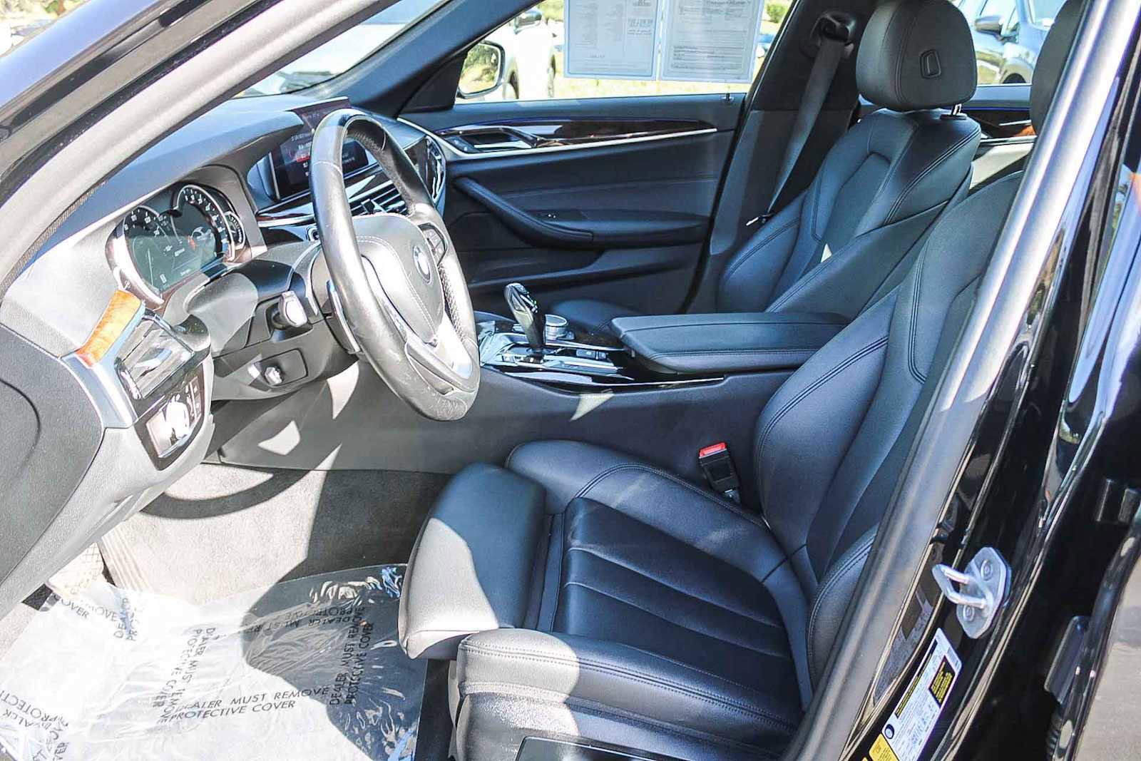 Used 2019 BMW 530e xDrive w/ Convenience Package AWD/4WD image 17