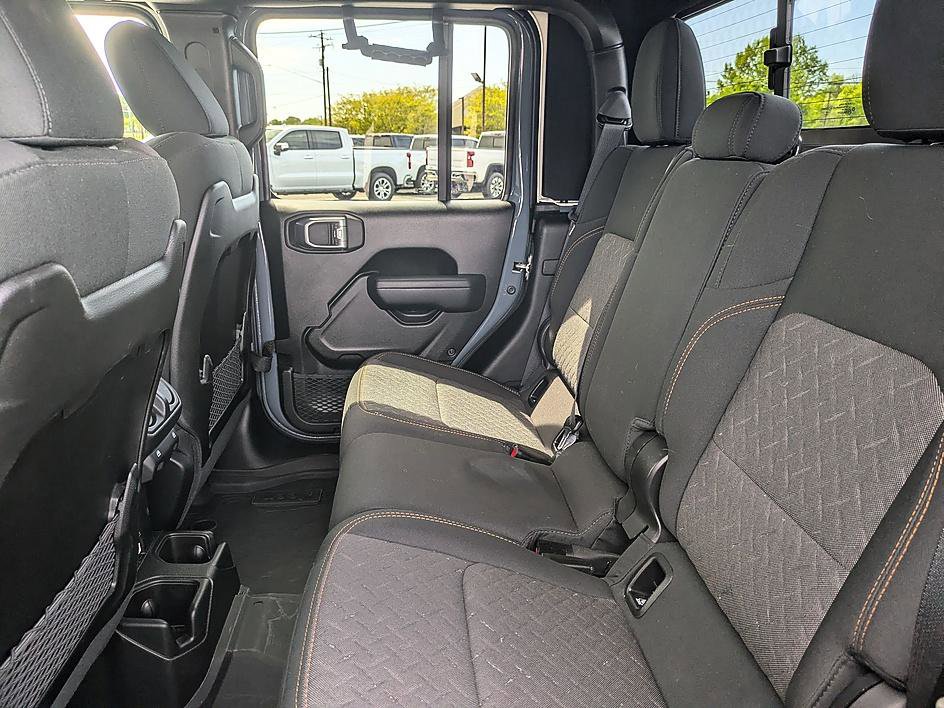 Used 2024 Jeep Gladiator Mojave w/ Safety Group image 28