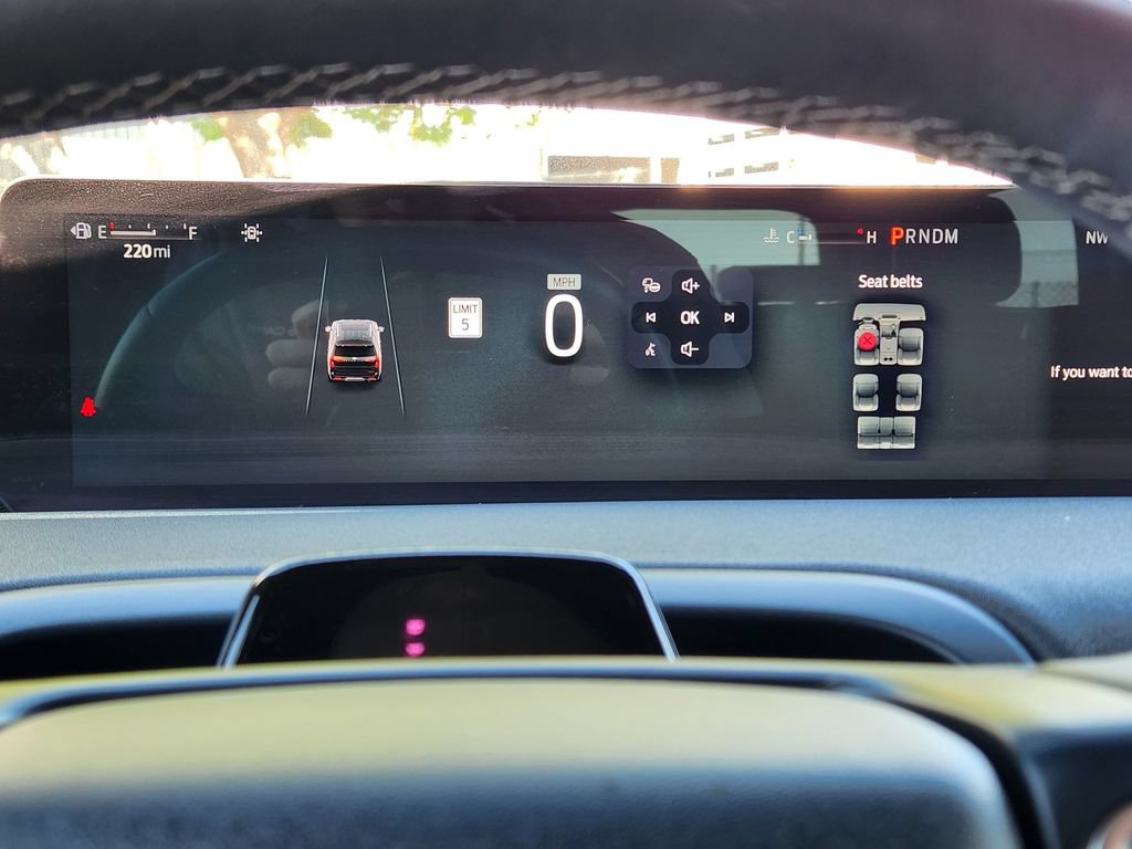 Used 2025 Ford Expedition Tremor AWD/4WD image 9