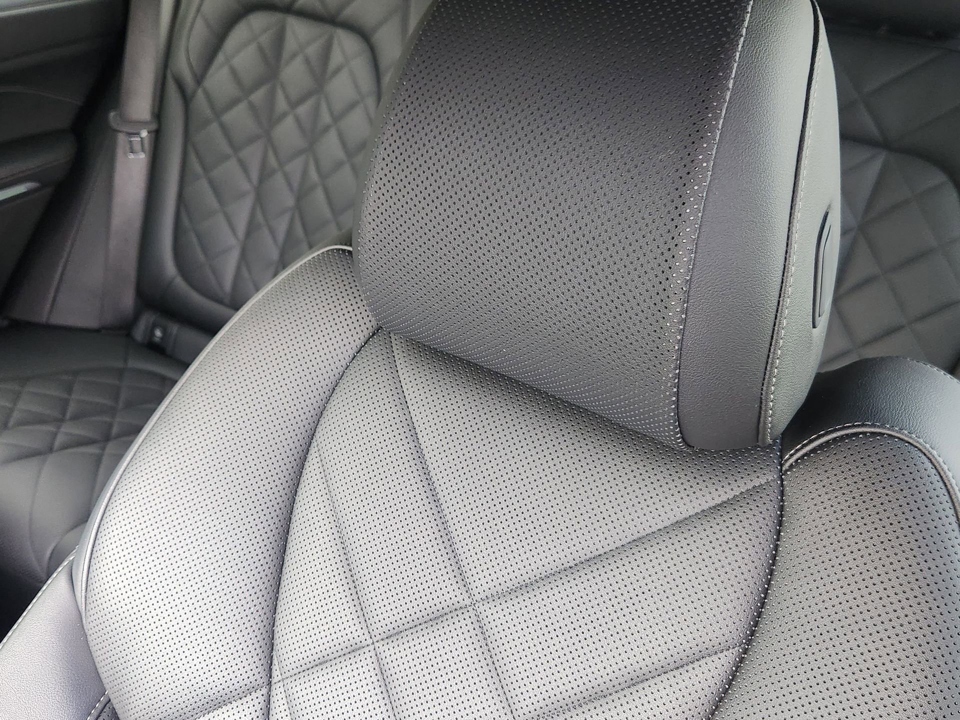 Used 2024 BMW X5 sDrive40i w/ Parking Assistance Package image 24