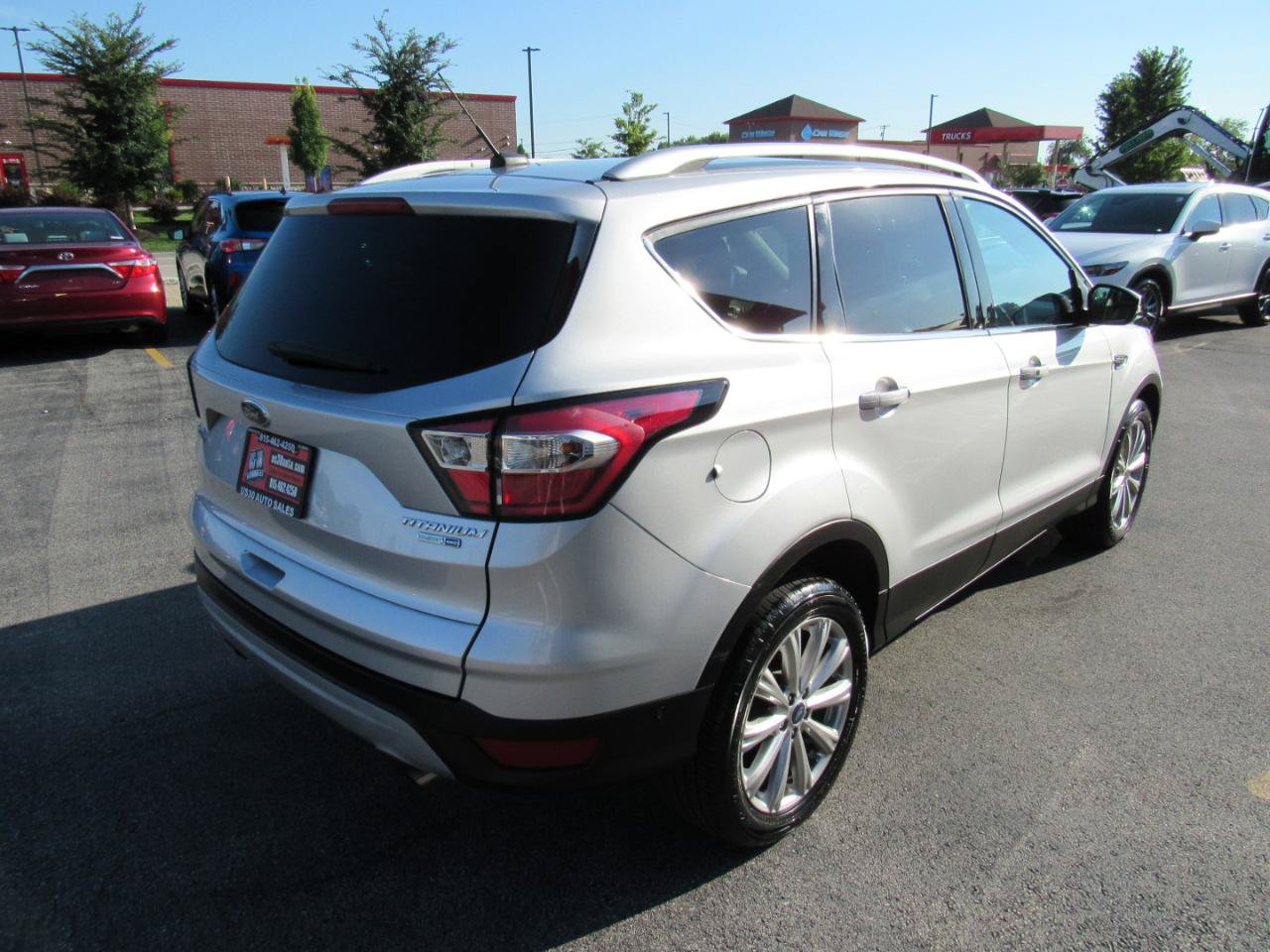 Used 2017 Ford Escape Titanium w/ Equipment Group 301A AWD/4WD image 6