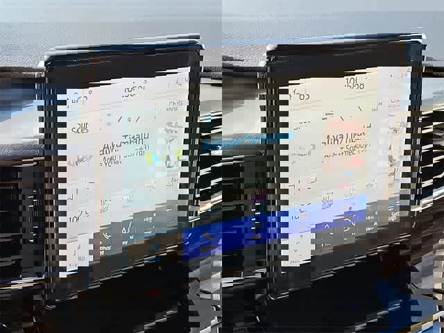 Used 2023 Ford Explorer Limited w/ Equipment Group 301A image 19