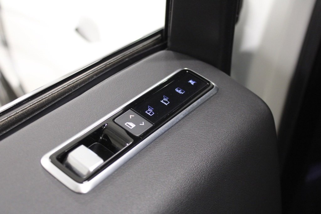 Used 2021 Land Rover Range Rover Westminster Edition image 38