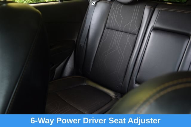 Used 2019 Chevrolet Trax LT w/ Sun & Sound Package AWD/4WD image 14