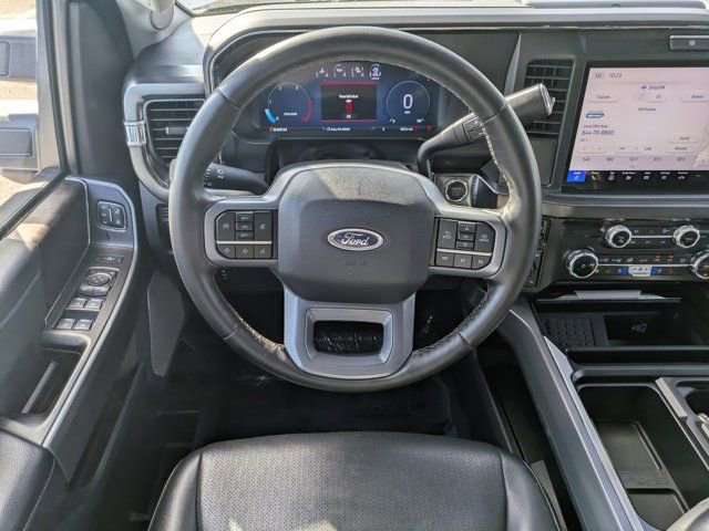 Used 2025 Ford F350 Lariat image 12