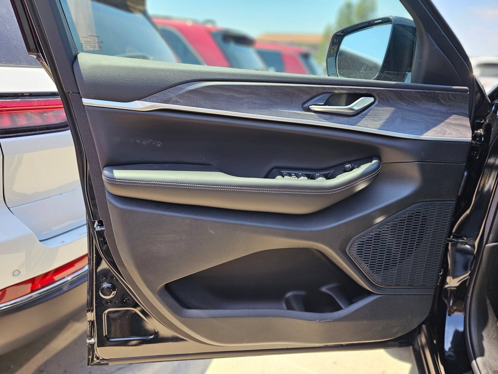 New 2026 Jeep Grand Cherokee Altitude RWD image 18