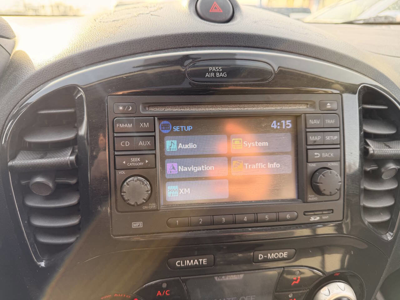 Used 2014 Nissan Juke SV w/ Navigation Package image 13