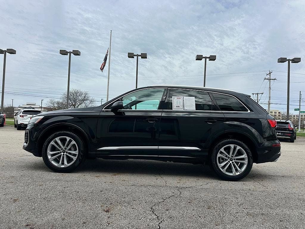 Used 2025 Audi Q7 3.0T Premium Plus AWD/4WD image 2