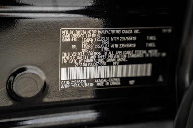 Used 2020 Toyota RAV4 XLE Premium image 38