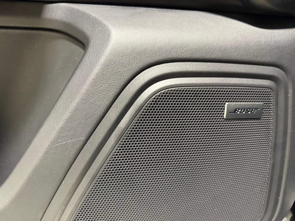 Used 2025 Porsche Macan GTS AWD/4WD image 32