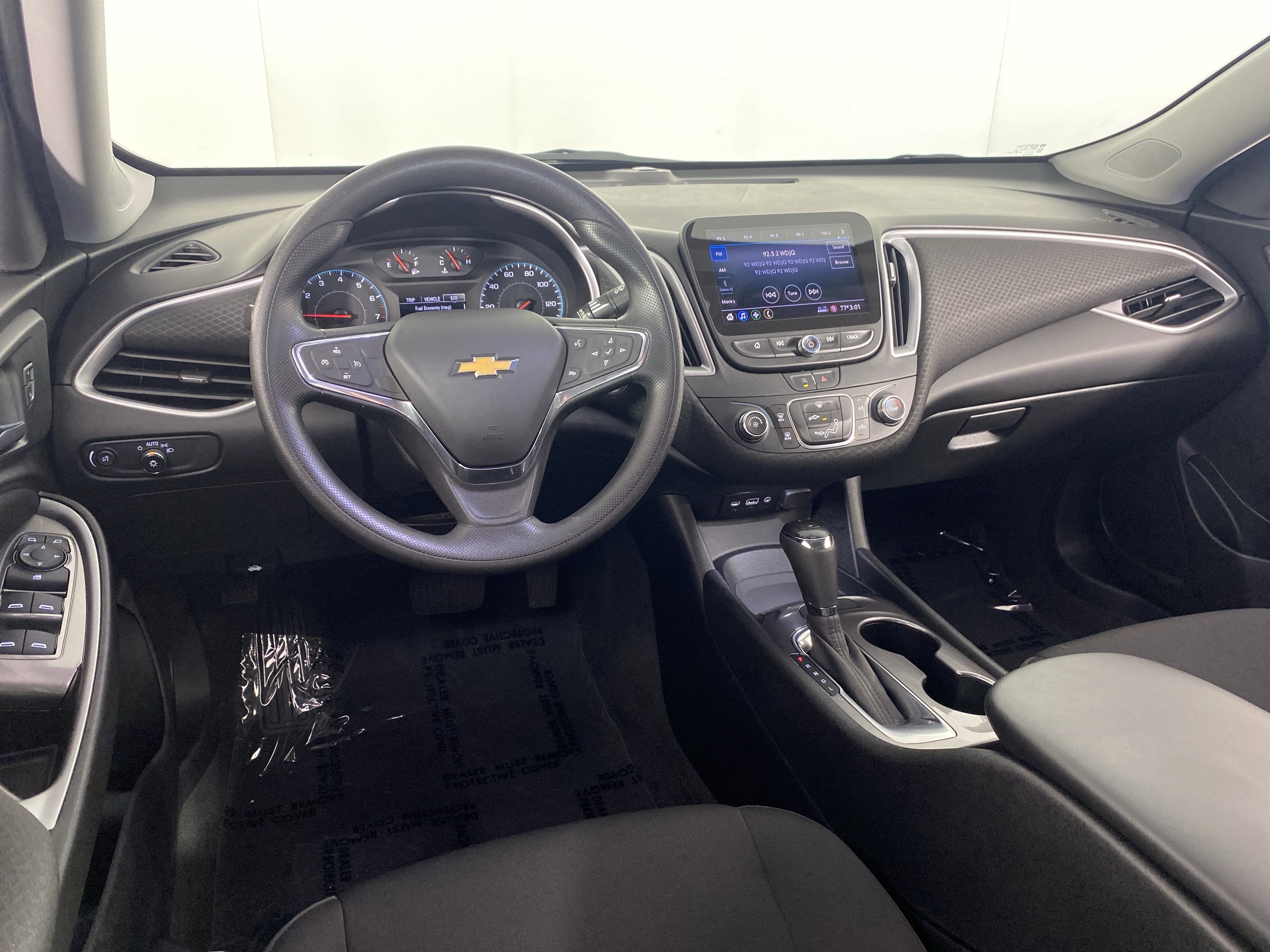 Used 2020 Chevrolet Malibu LS FWD image 14