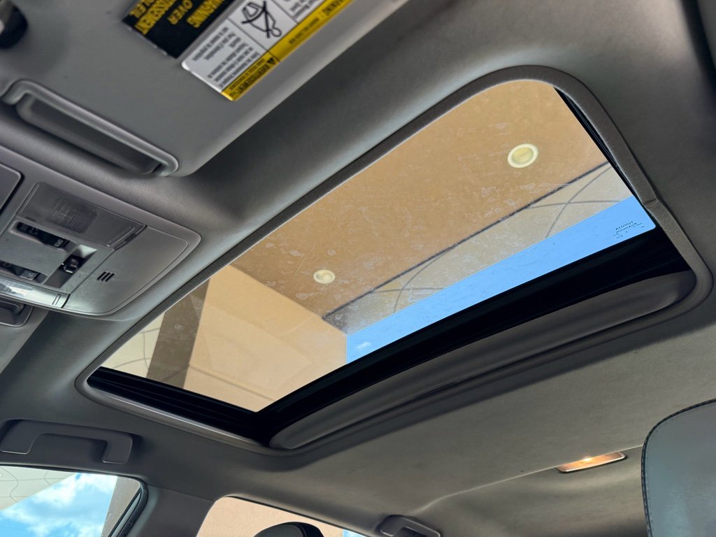 Used 2018 Toyota RAV4 Limited image 25