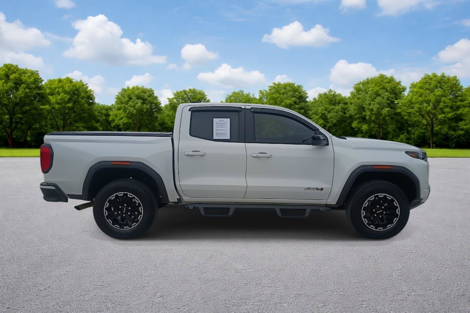Used 2026 GMC Canyon AT4 w/ AT4 Premium Package AWD/4WD image 8
