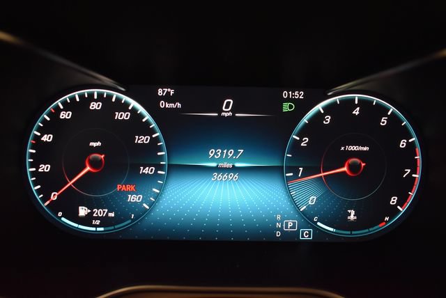 Used 2022 Mercedes-Benz GLC 300 4MATIC image 25