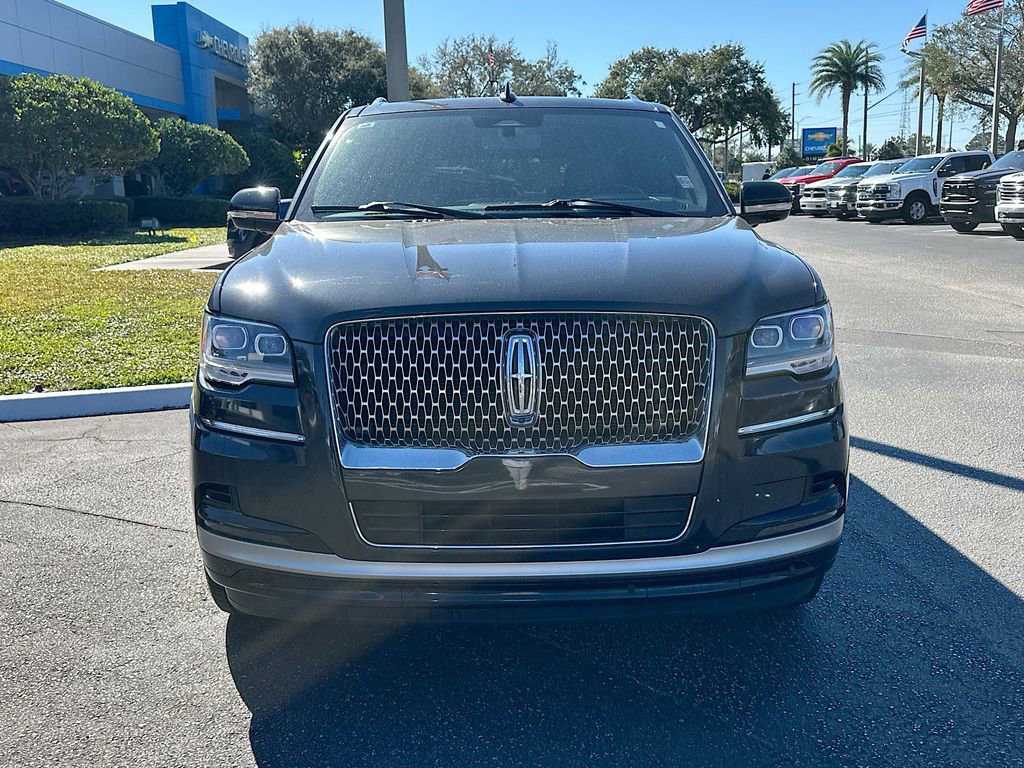 Used 2023 Lincoln Navigator Reserve image 2