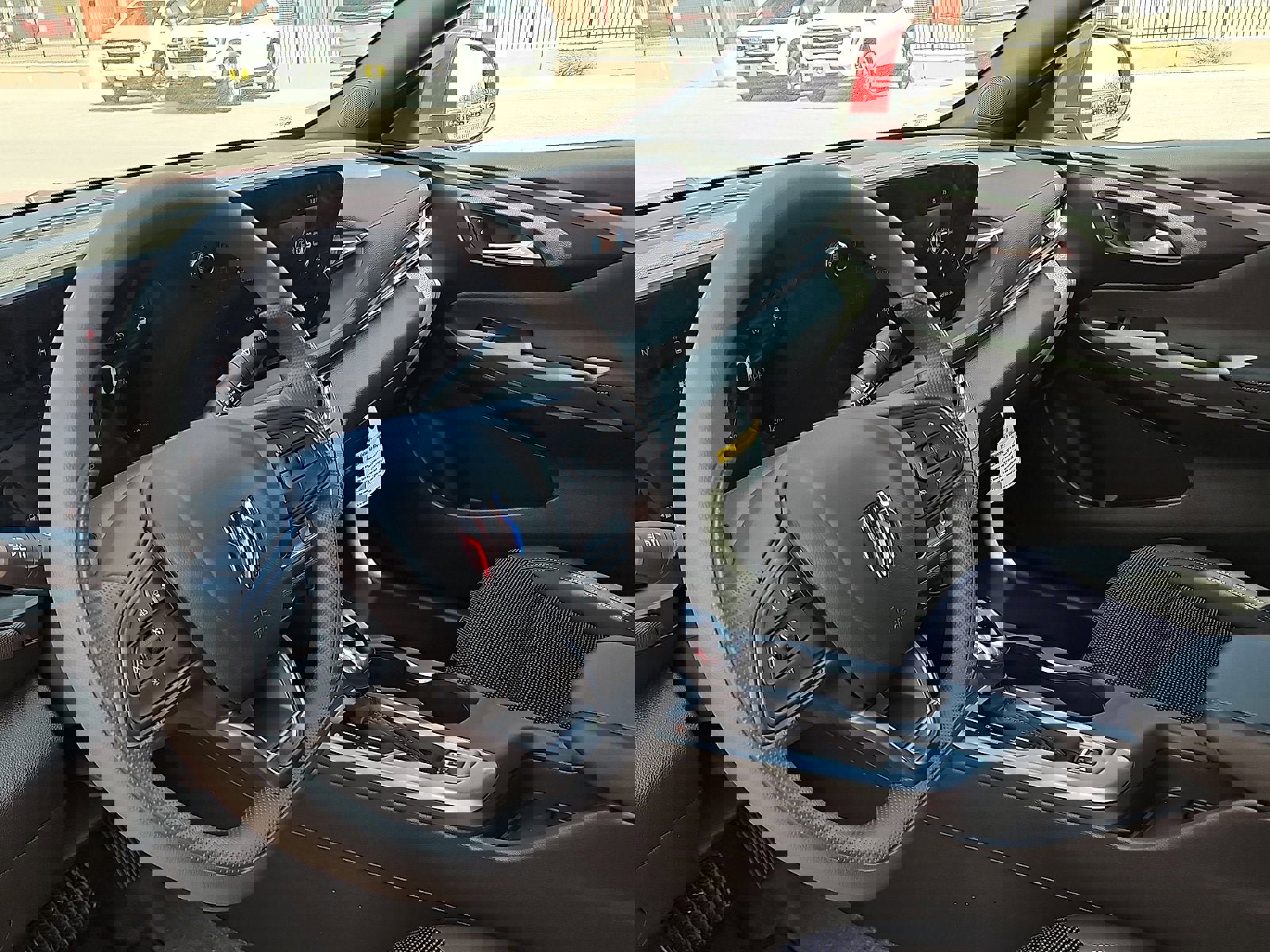 New 2026 Buick Envista Preferred image 12