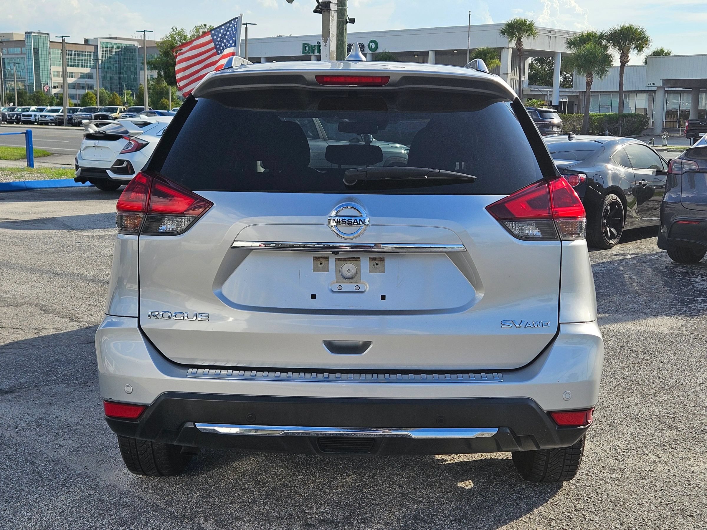 Used 2020 Nissan Rogue SV AWD/4WD image 6