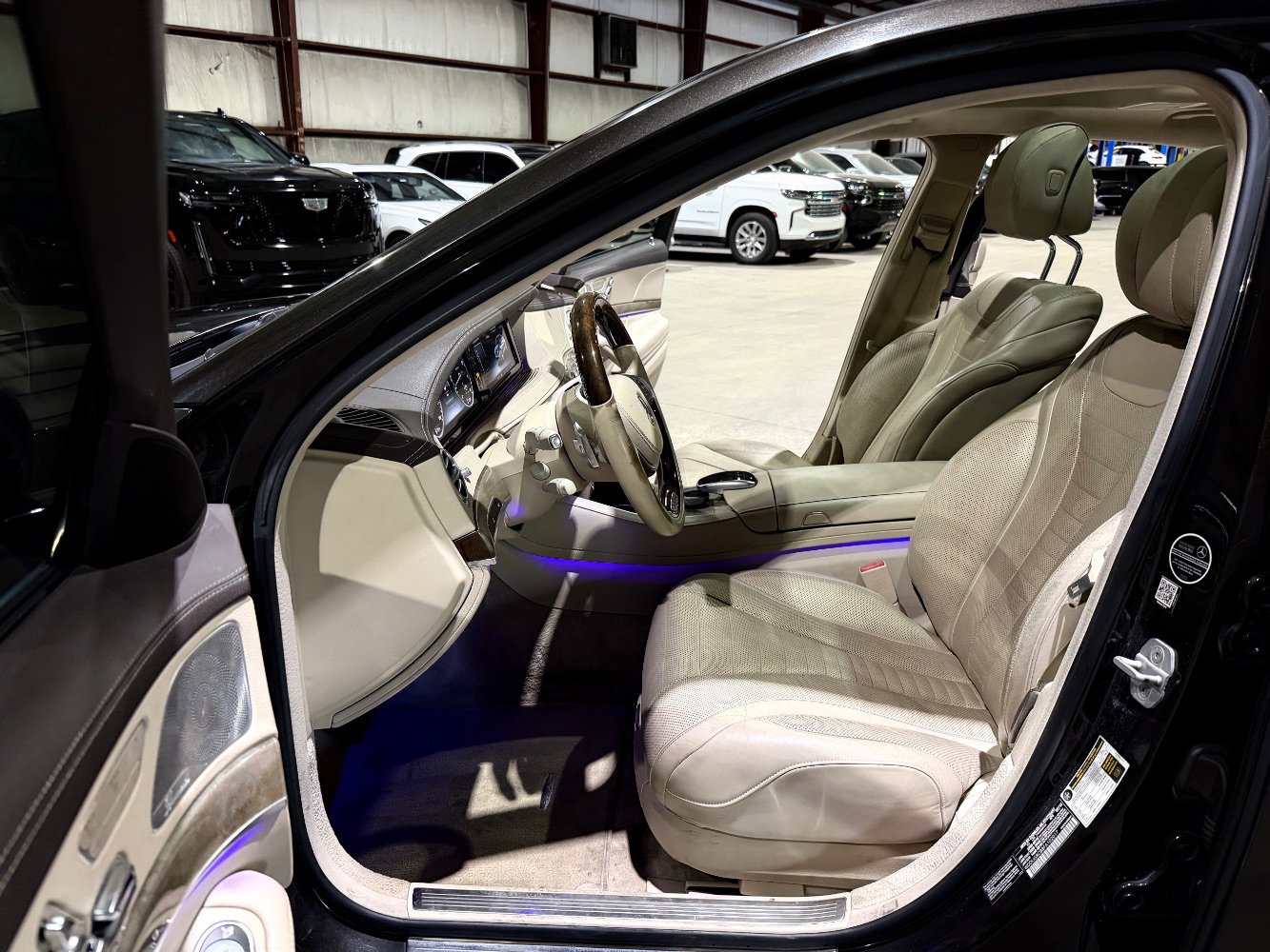 Used 2015 Mercedes-Benz S 550 Sedan image 12