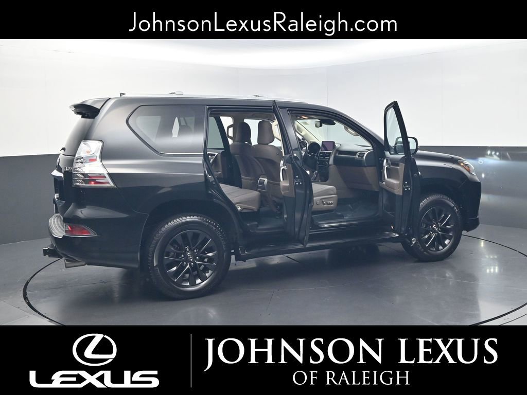 Used 2023 Lexus GX 460 Premium w/ Premium Package AWD/4WD image 31