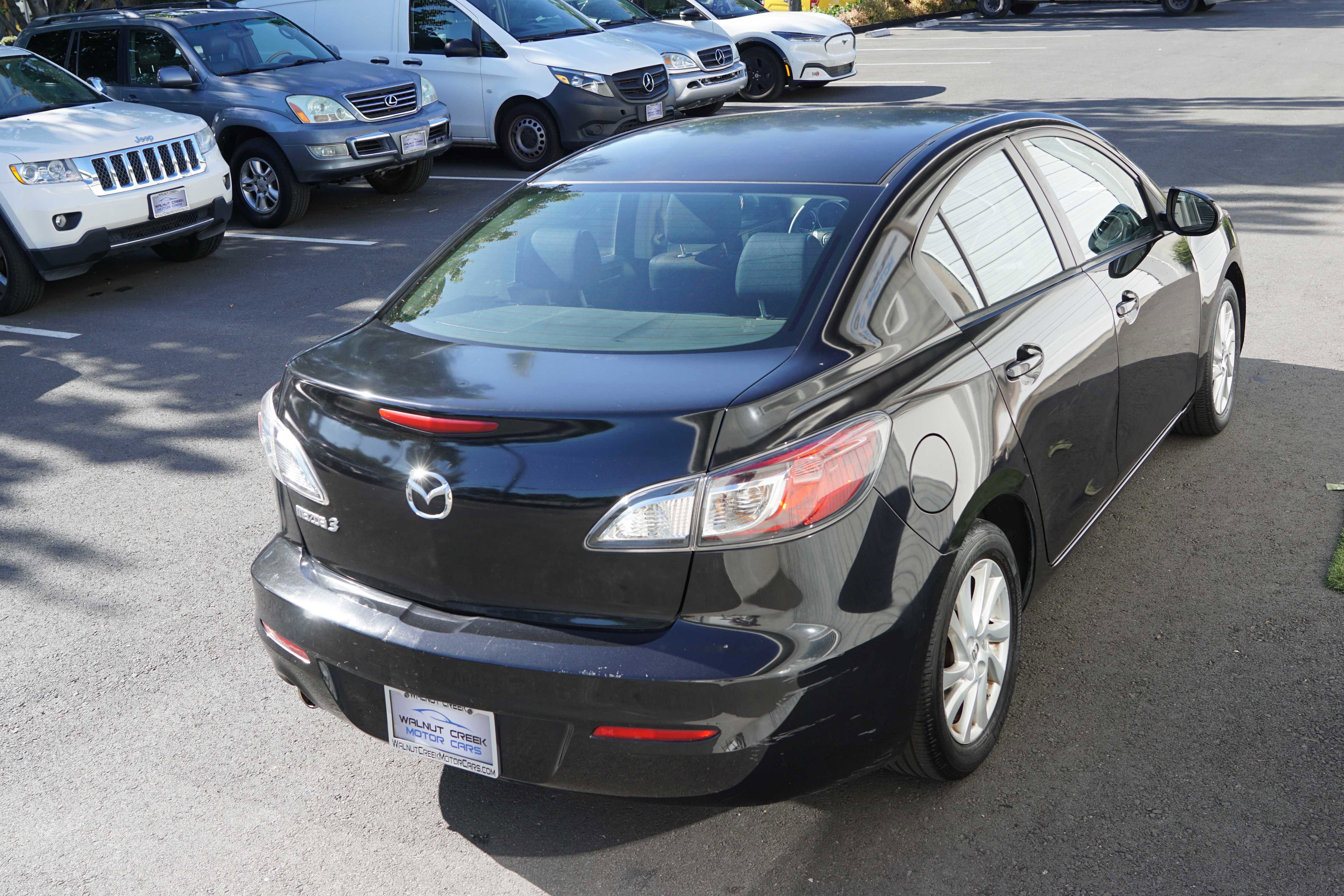 Used 2012 MAZDA MAZDA3 i Touring FWD image 12