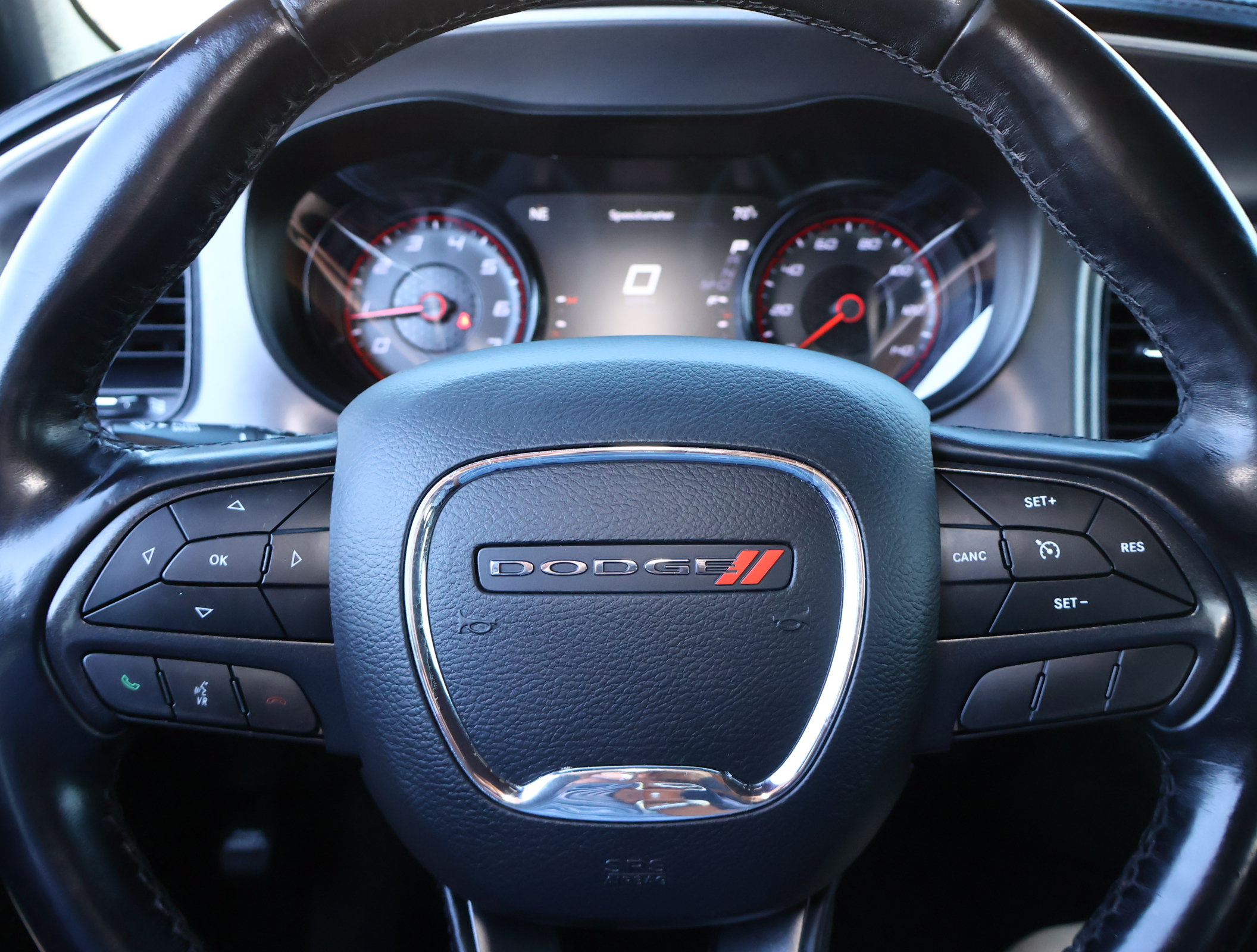 Used 2019 Dodge Charger SXT w/ Plus Group RWD image 13