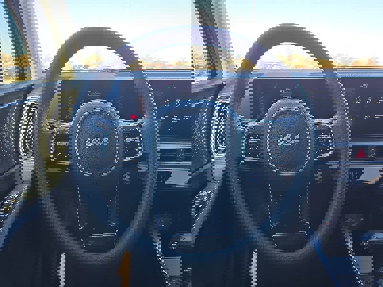 Certified 2025 Kia Sorento LX image 21