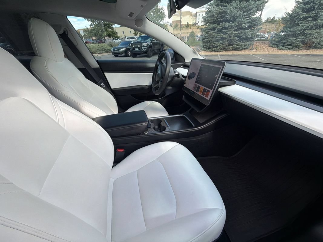 Used 2021 Tesla Model 3 Long Range AWD/4WD image 18
