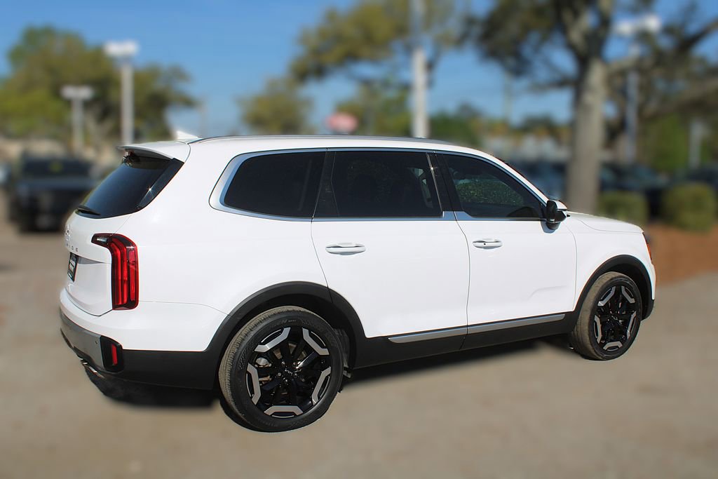 Certified 2023 Kia Telluride S w/ S Sunroof Package image 6