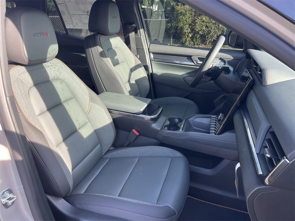 New 2026 GMC Terrain AT4 w/ Convenience Package III image 27