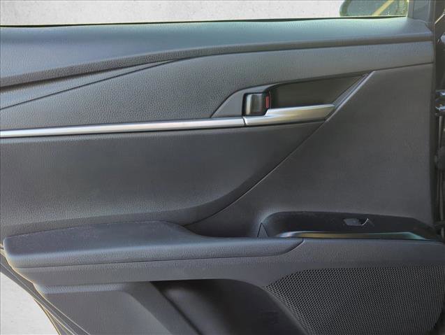 Used 2025 Toyota Camry SE image 16