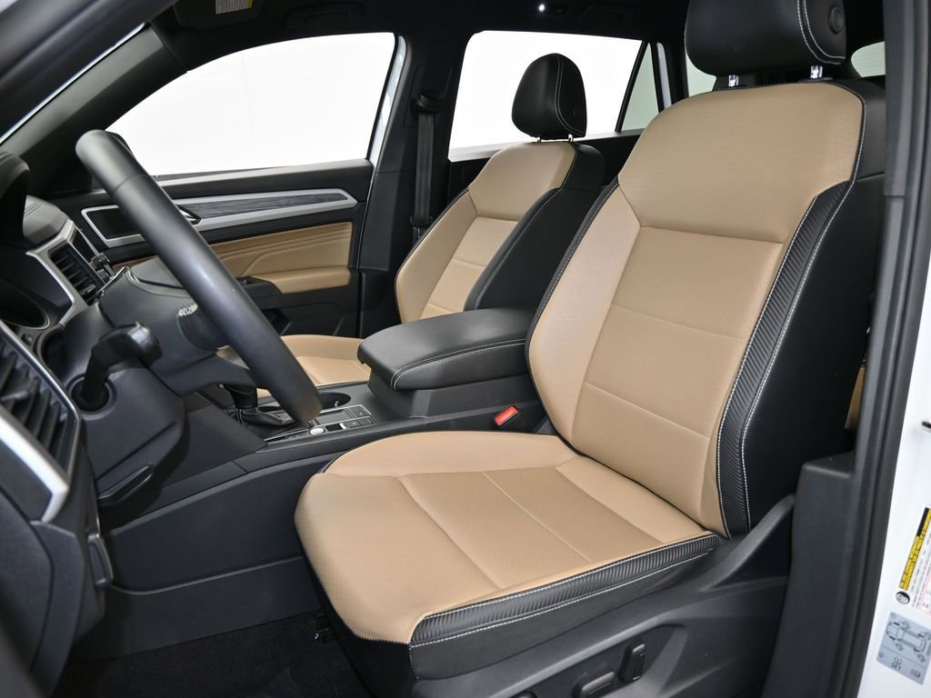 Used 2021 Volkswagen Atlas Cross Sport SE w/ Panoramic Sunroof Package image 10