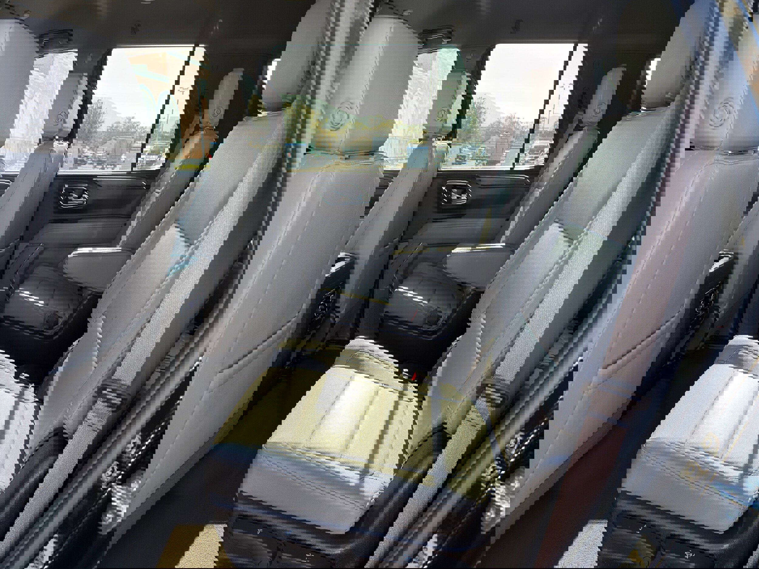 Used 2024 Chevrolet Tahoe LT image 18