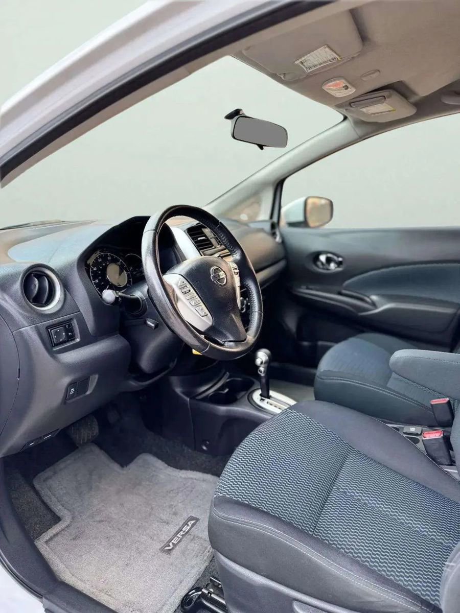 Used 2016 Nissan Versa Note SV image 14
