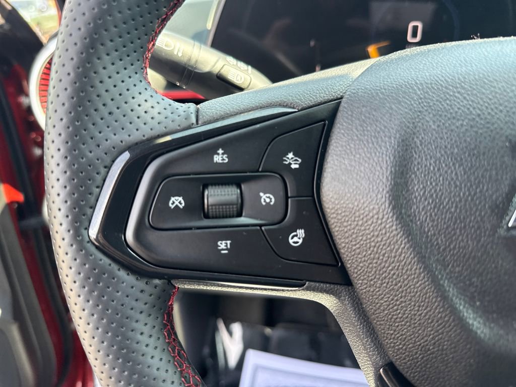 Used 2024 Chevrolet Trax RS w/ Sunroof Package image 22